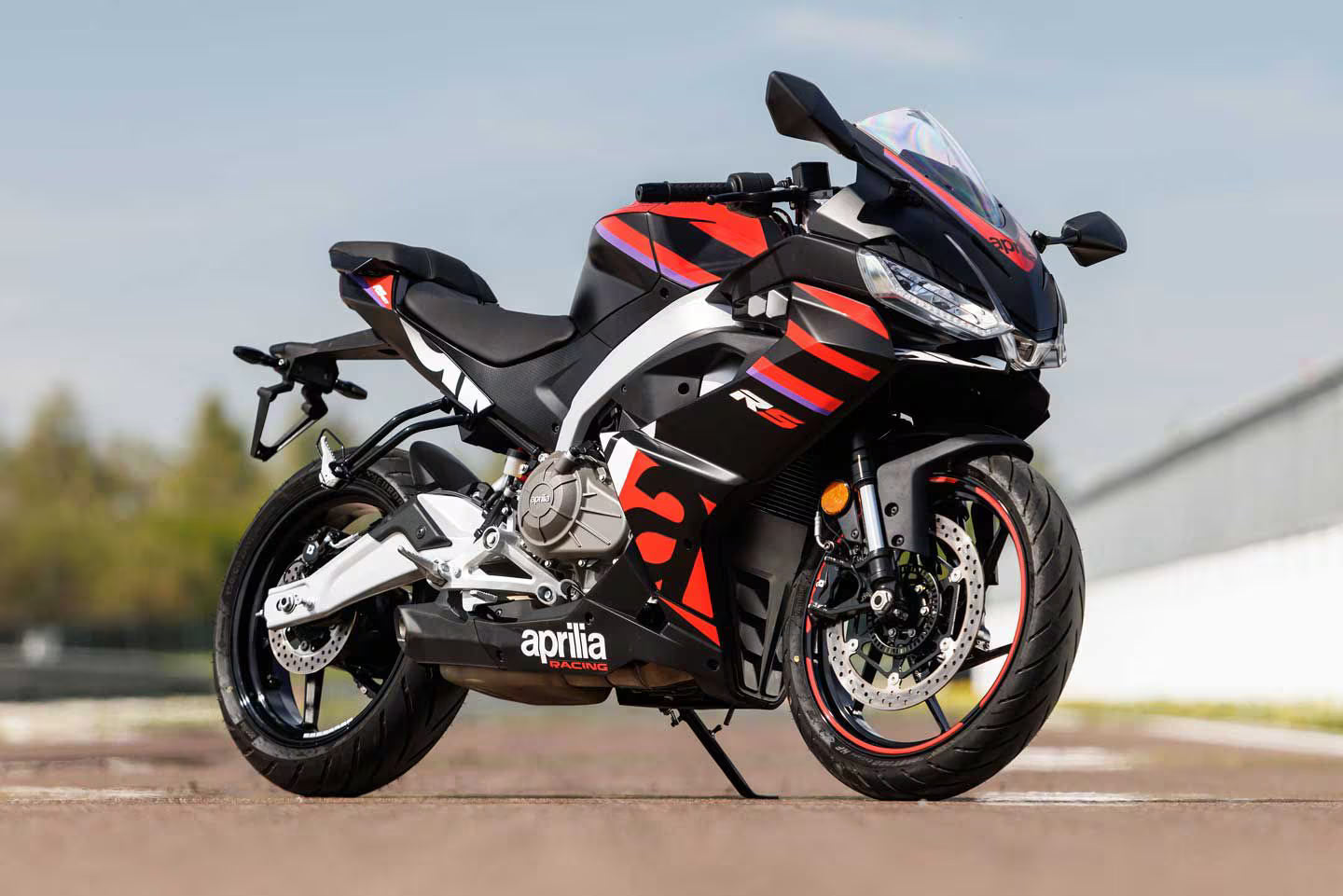 Unleash Your Inner Racer: The 2024 Aprilia RS 457 Takes Centre Stage! 🏁