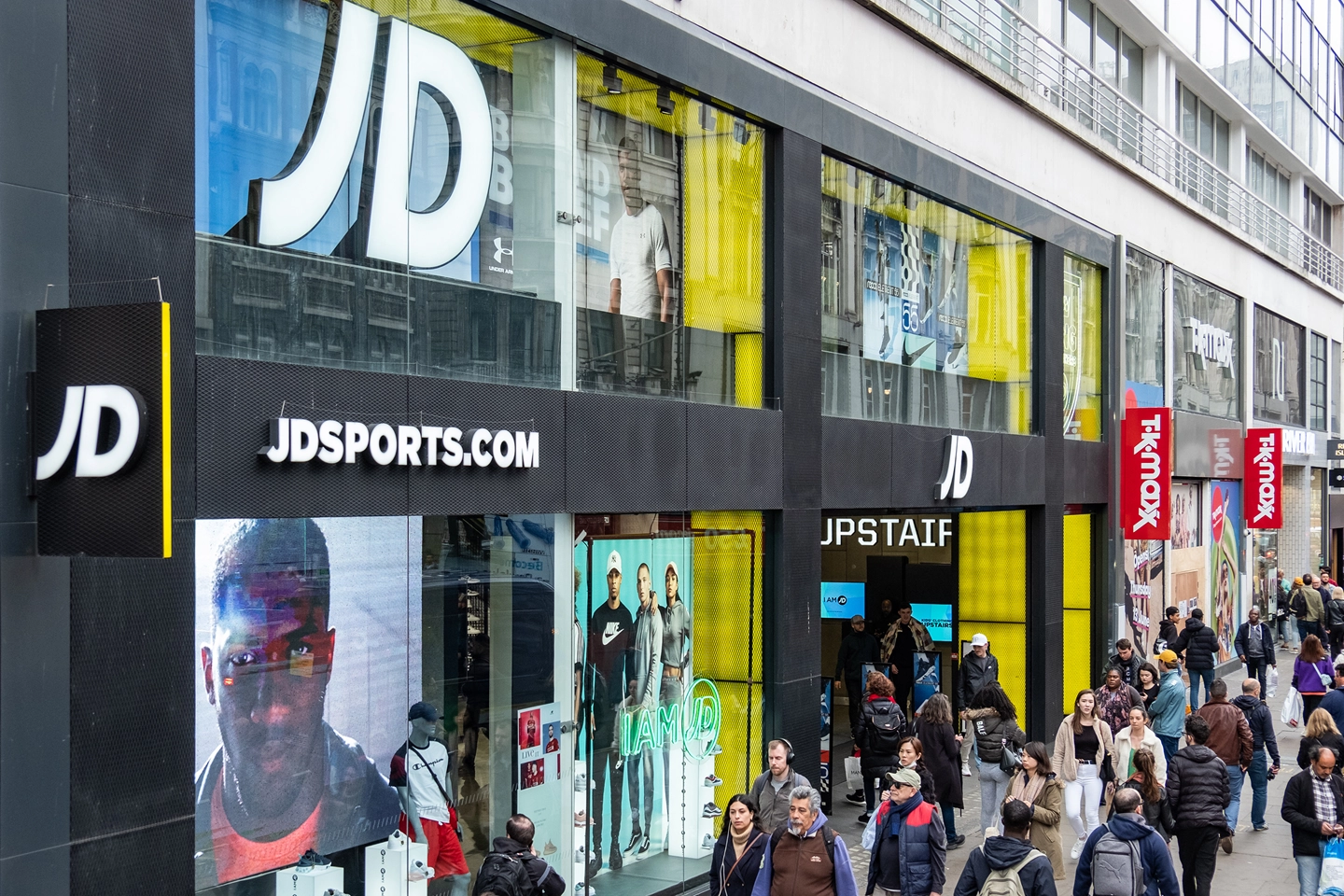 Revving Controversy: JD Sports' Stunt-Filled Ad Sparks Safety Debate!