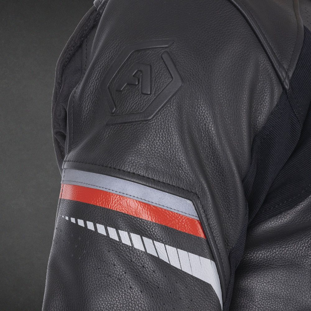 ARMR Raiden 3.0 Leather Jacket Black / Red FREE 1 YEAR Returns, FREE UK Delivery | ThrottleChimp