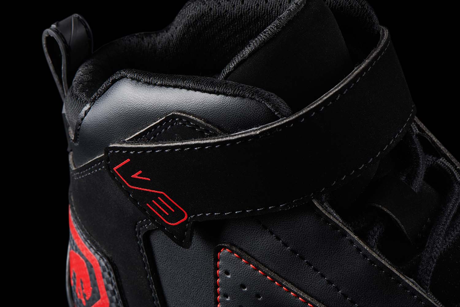 Furygan V3 Shoes Black / Red FREE 1 YEAR Returns, FREE UK Delivery | ThrottleChimp