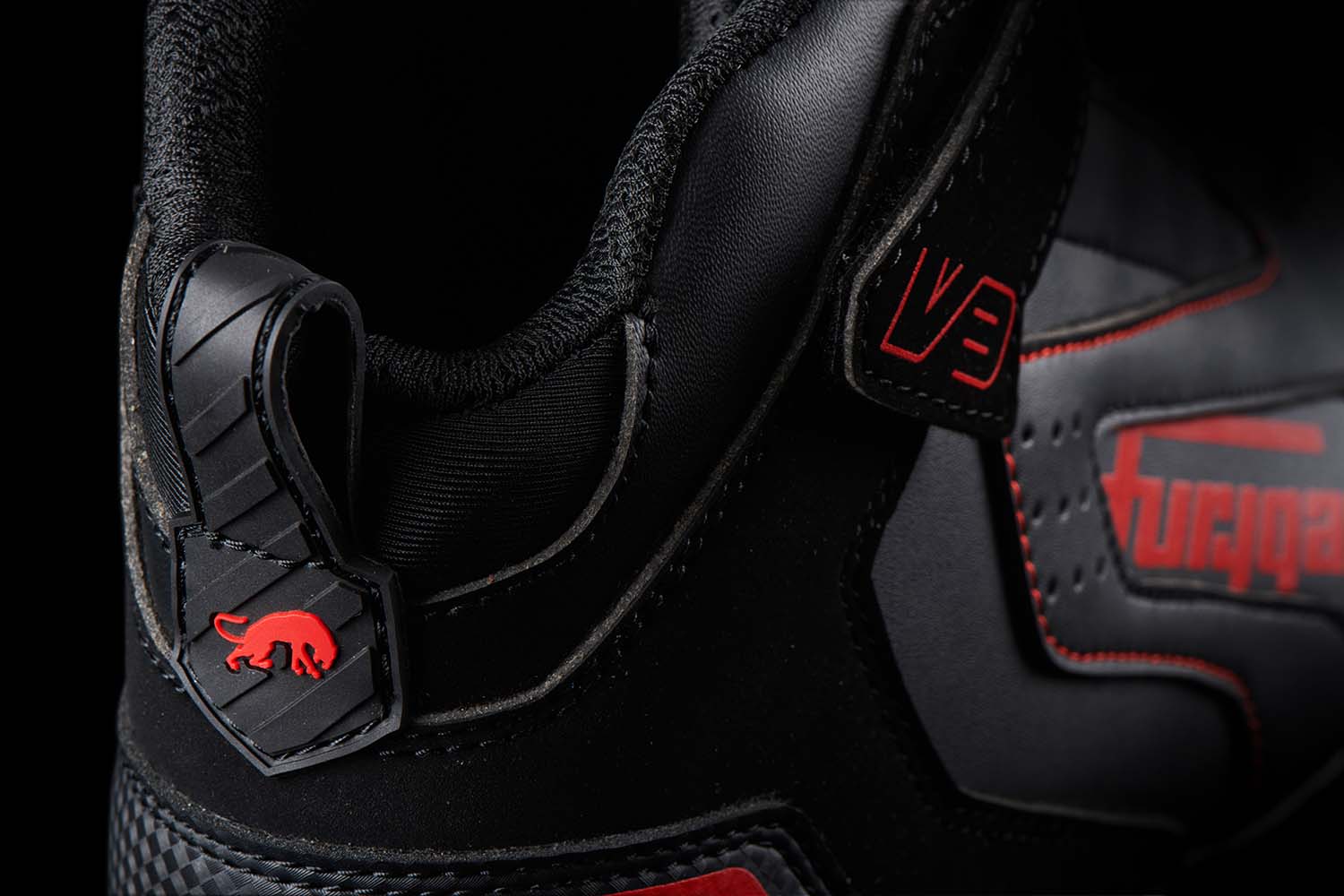 Furygan V3 Shoes Black / Red FREE 1 YEAR Returns, FREE UK Delivery | ThrottleChimp