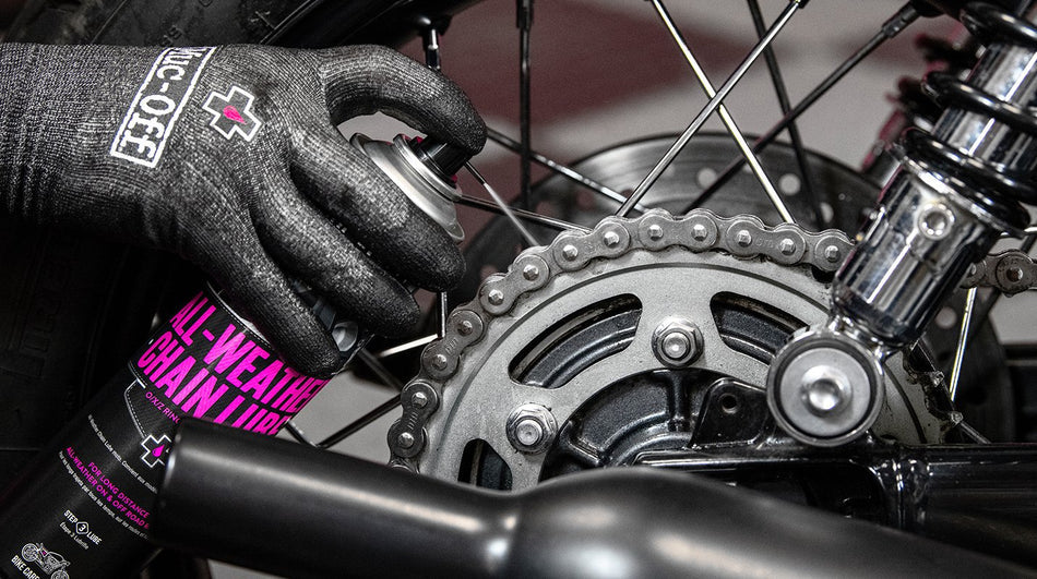 Muc-Off Motorcycle Chain Care Kit FREE 1 YEAR Returns, FREE UK Delivery | ThrottleChimp