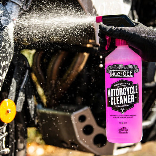 Muc-Off Motorcycle Cleaning Essential Kit FREE 1 YEAR Returns, FREE UK Delivery | ThrottleChimp