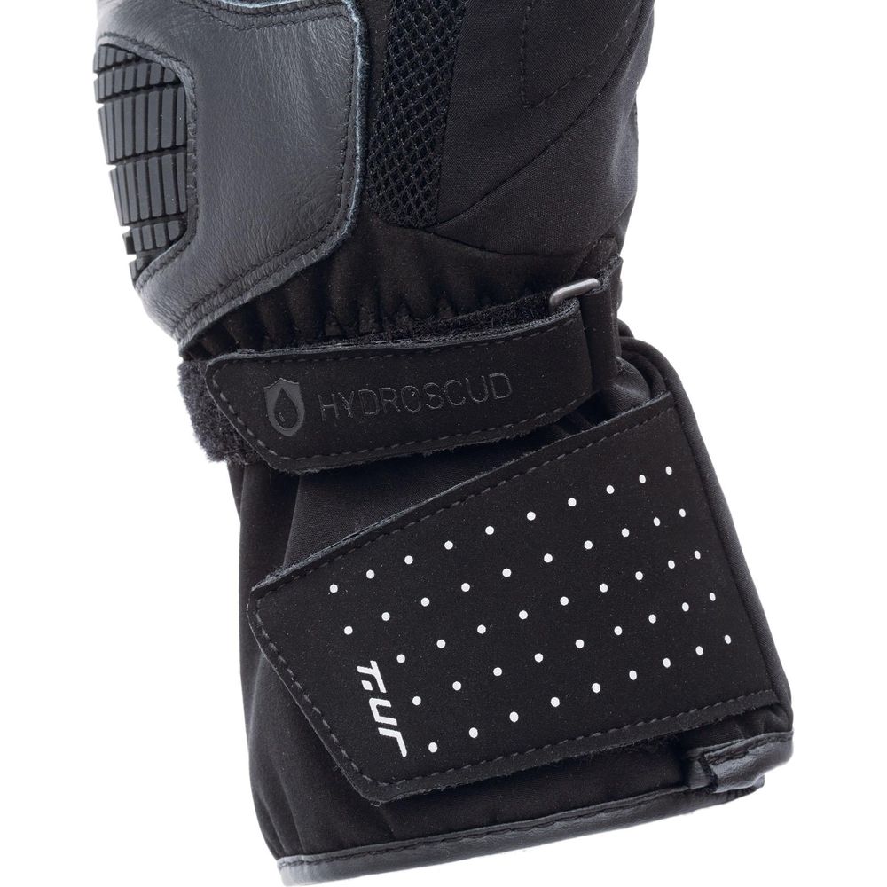 T.UR TR-P Gloves Black / Light Grey FREE 1 YEAR Returns, FREE UK Delivery | ThrottleChimp