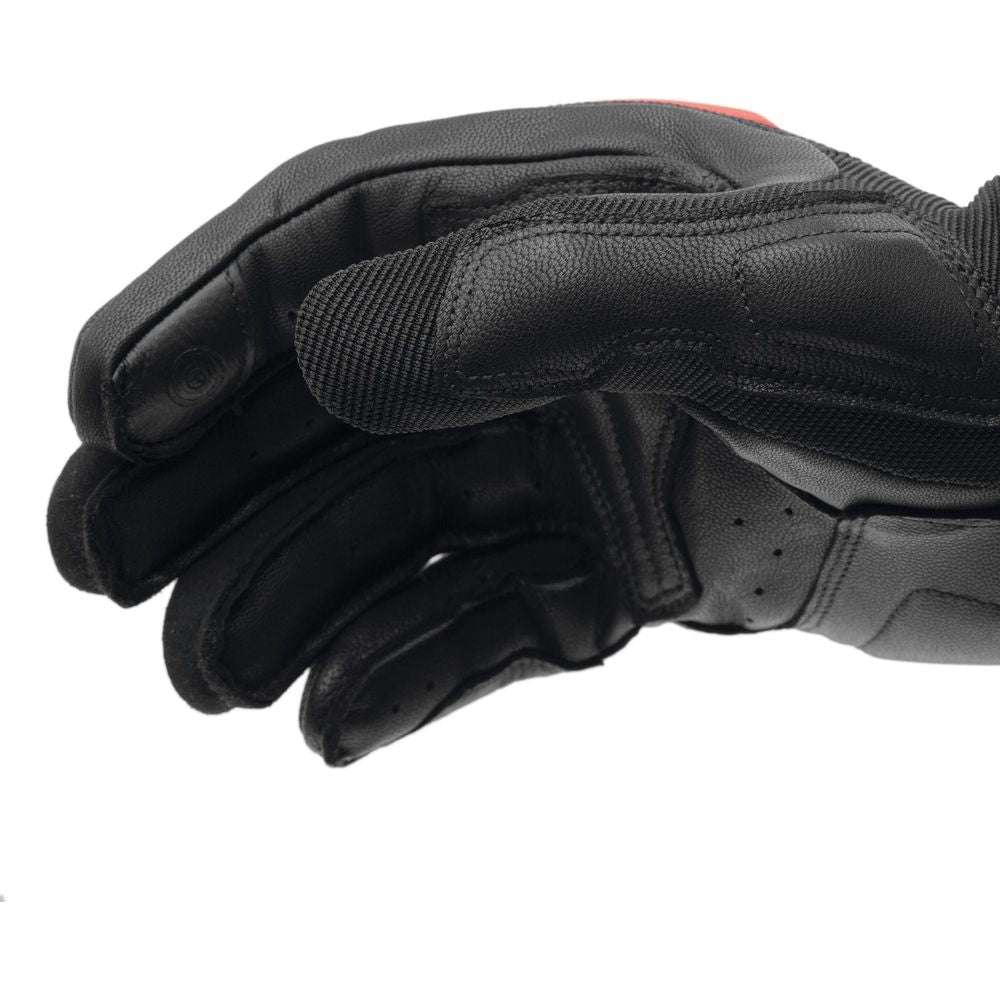 T.UR G-Three 3D Summer Gloves Black / Red FREE 1 YEAR Returns, FREE UK Delivery | ThrottleChimp