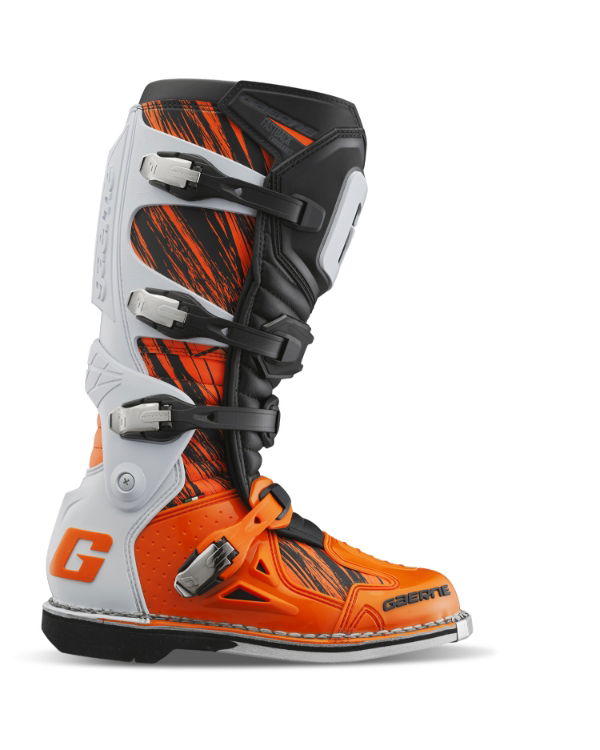 Gaerne Fastback MX Boots Orange / White / Black FREE 1 YEAR Returns, FREE UK Delivery | ThrottleChimp