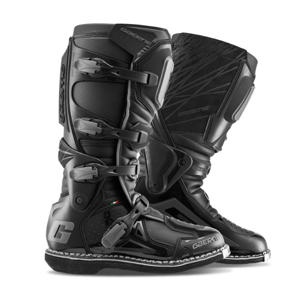 Gaerne Fastback MX Boots Midnight FREE 1 YEAR Returns, FREE UK Delivery | ThrottleChimp