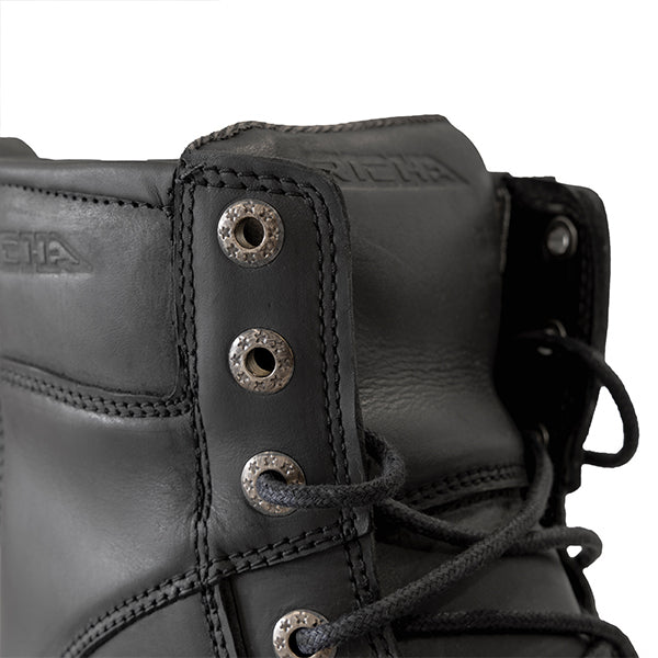 Richa Brookland Leather Boots Black FREE 1 YEAR Returns, FREE UK Delivery | ThrottleChimp