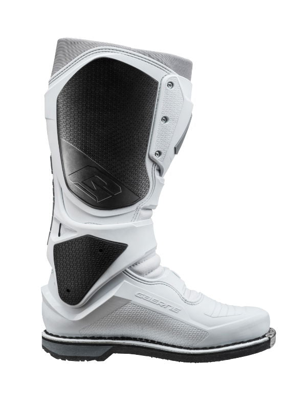 Gaerne SG.22 MX Boots White FREE 1 YEAR Returns, FREE UK Delivery | ThrottleChimp