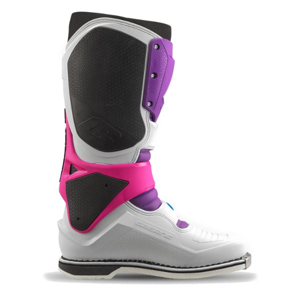 Gaerne SG.22 MX Boots Purple / White FREE 1 YEAR Returns, FREE UK Delivery | ThrottleChimp