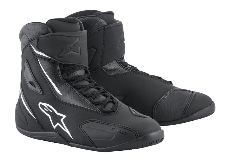 Alpinestars Fastback-2 Shoes Black FREE 1 YEAR Returns, FREE UK Delivery | ThrottleChimp