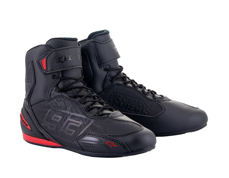 Alpinestars Austin Riding Shoes Black / Bright Red FREE 1 YEAR Returns, FREE UK Delivery | ThrottleChimp