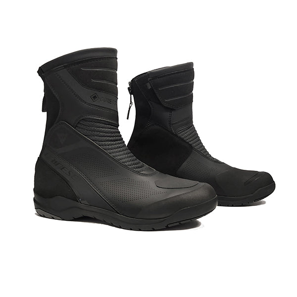 Dainese Blackwing Gore-Tex Boots Black FREE 1 YEAR Returns, FREE UK Delivery | ThrottleChimp