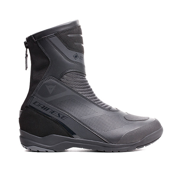 Dainese Blackwing Gore-Tex Boots Black FREE 1 YEAR Returns, FREE UK Delivery | ThrottleChimp