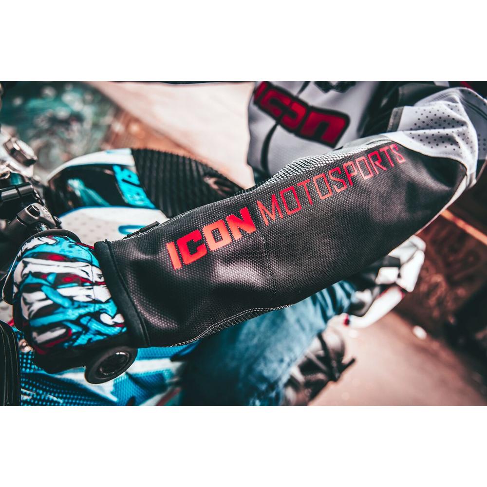 Icon Hooligan Ultrabolt Textile Jacket Red / Black / White FREE 1 YEAR Returns, FREE UK Delivery | ThrottleChimp