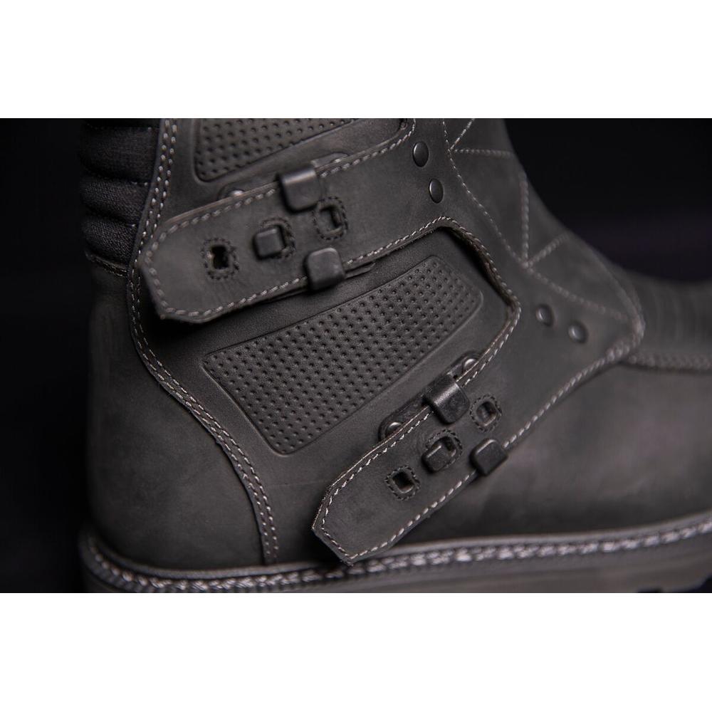 Icon Elsinore 2 CE Boots Black