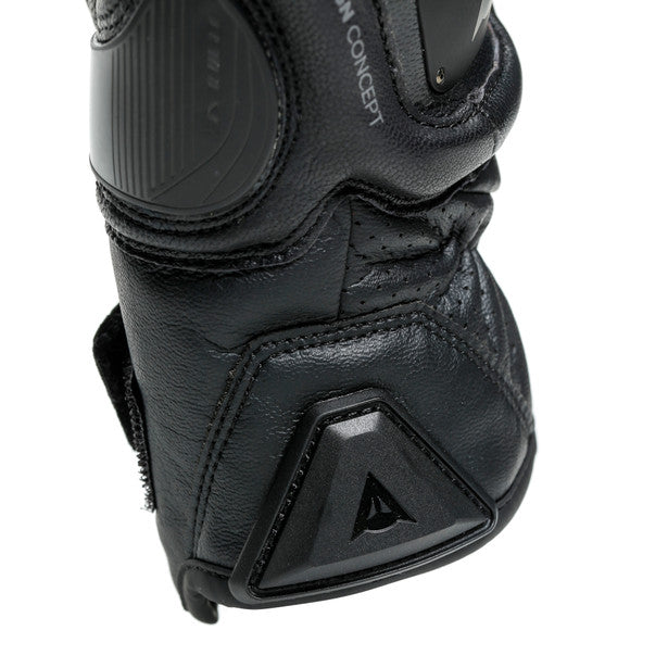 Dainese 4 Stroke 2 Leather Gloves Black / Black (Image 9) - ThrottleChimp