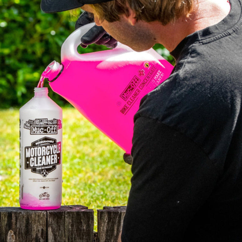 Muc-Off Concentrated Motorcycle Cleaner (Image 2) - ThrottleChimp