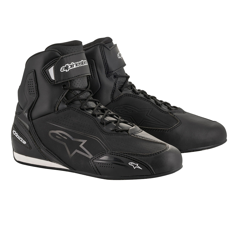 Alpinestars Faster 3 Shoes Black / Black FREE 1 YEAR Returns, FREE UK Delivery | ThrottleChimp