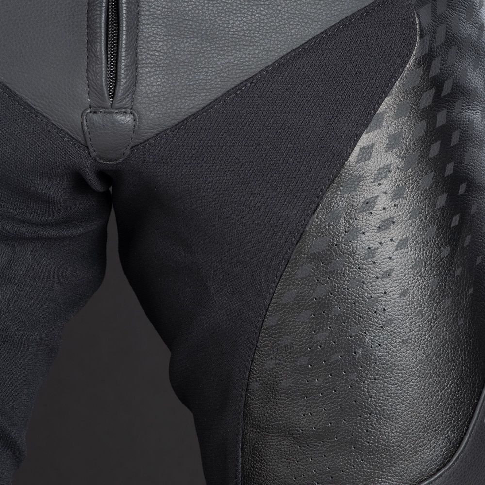 Oxford Nexus 1.0 Leather Trouser Stealth Black FREE 1 YEAR Returns, FREE UK Delivery | ThrottleChimp