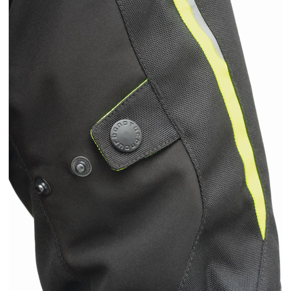 Tucano Urbano 4Stroke Hydroscud Jacket Black / Fluo Yellow FREE 1 YEAR Returns, FREE UK Delivery | ThrottleChimp