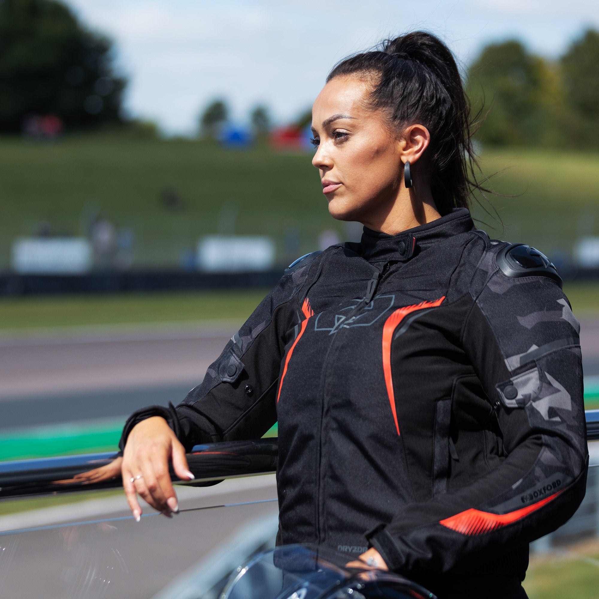 Oxford Omega 1.0 Dry2Dry Ladies Textile Jacket Black / Camo / Red FREE 1 YEAR Returns, FREE UK Delivery | ThrottleChimp