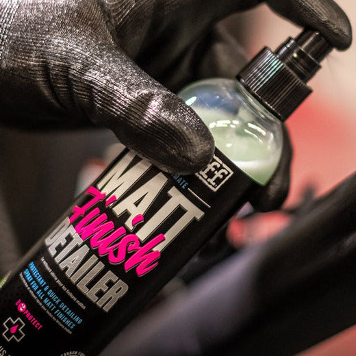 Muc-Off Motorcycle Matt Finish Detailer Spray - 250ml FREE 1 YEAR Returns, FREE UK Delivery | ThrottleChimp