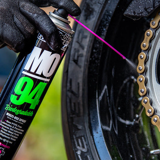 Muc-Off MO94 Multi Use Lubrication Spray - 400ml FREE 1 YEAR Returns, FREE UK Delivery | ThrottleChimp