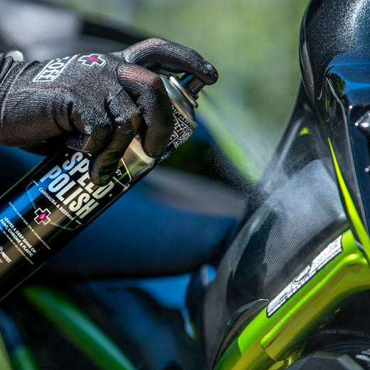 Muc-Off Motorcycle Speed Polish - 400ml FREE 1 YEAR Returns, FREE UK Delivery | ThrottleChimp