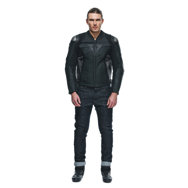 Dainese Avro 5 Leather Jacket Black / Anthracite FREE 1 YEAR Returns, FREE UK Delivery | ThrottleChimp