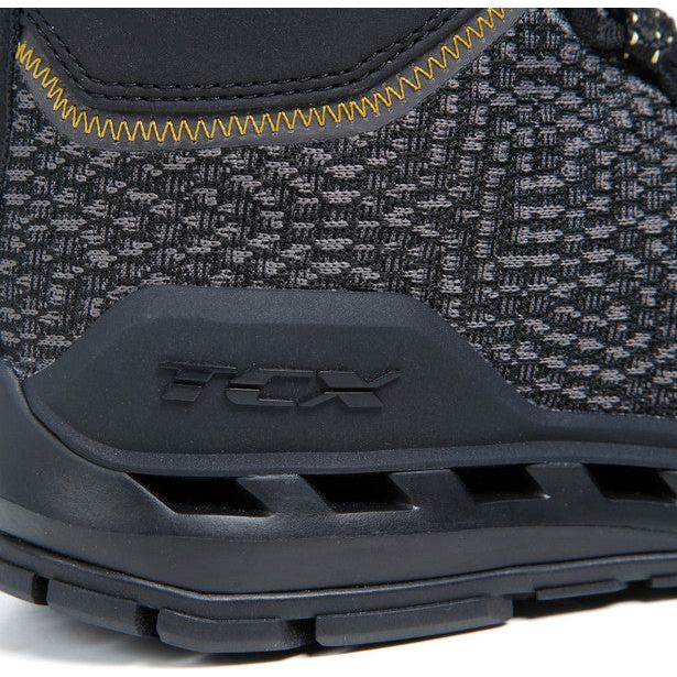 TCX Climatrek Surround Ladies Gore-Tex Boots Black / Gold (Image 10) - ThrottleChimp