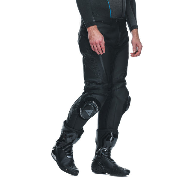 Dainese Delta 4 Leather Trouser Black / Black (Image 6) - ThrottleChimp