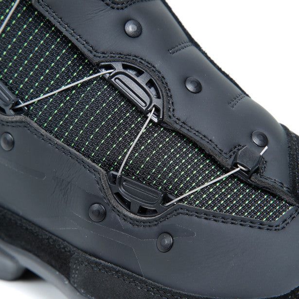 TCX Infinity 3 Gore-Tex Boots Black FREE 1 YEAR Returns, FREE UK Delivery | ThrottleChimp