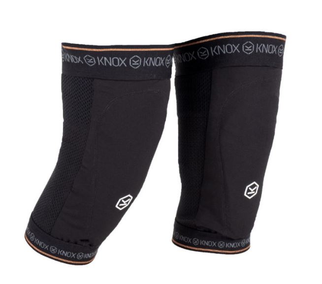 Knox Action Pro Knee Guards Black FREE 1 YEAR Returns, FREE UK Delivery | ThrottleChimp