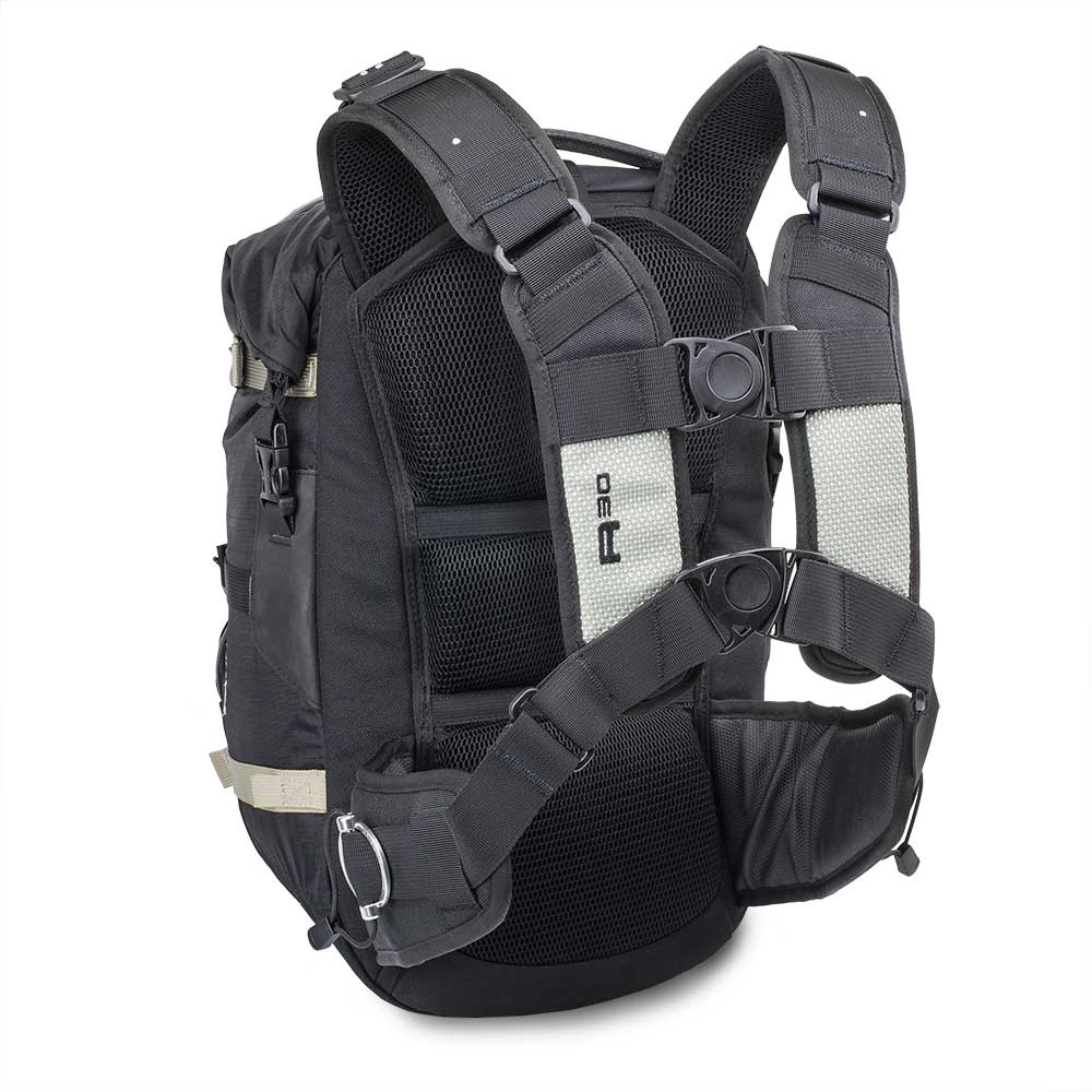 Kriega R30 Backpack Black - 30 Liters (Image 2) - ThrottleChimp