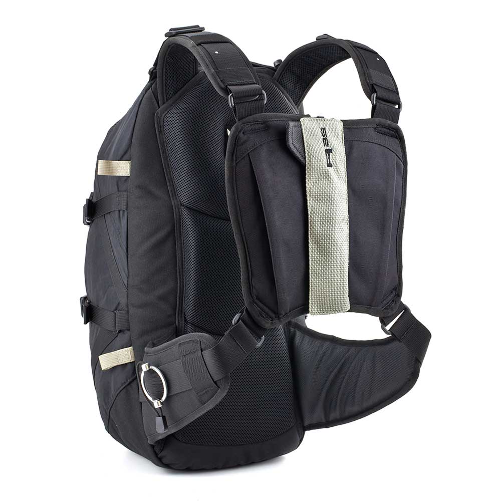 Kriega R35 Backpack Black - 35 Liters (Image 2) - ThrottleChimp