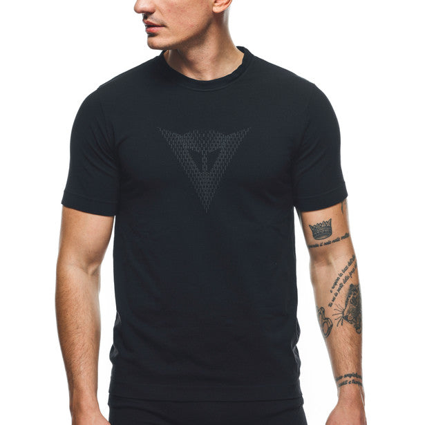 Dainese Quick Dry Base Layer Top Black FREE 1 YEAR Returns, FREE UK Delivery | ThrottleChimp