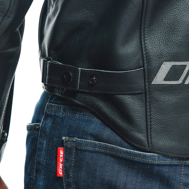 Dainese Racing 4 Leather Jacket Black / Black FREE 1 YEAR Returns, FREE UK Delivery | ThrottleChimp