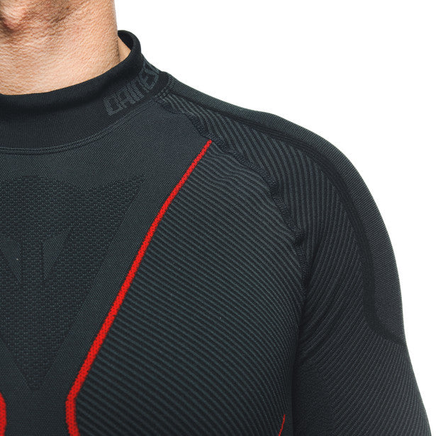 Dainese Thermo Long Sleeves Base Layer Top Black (Image 8) - ThrottleChimp