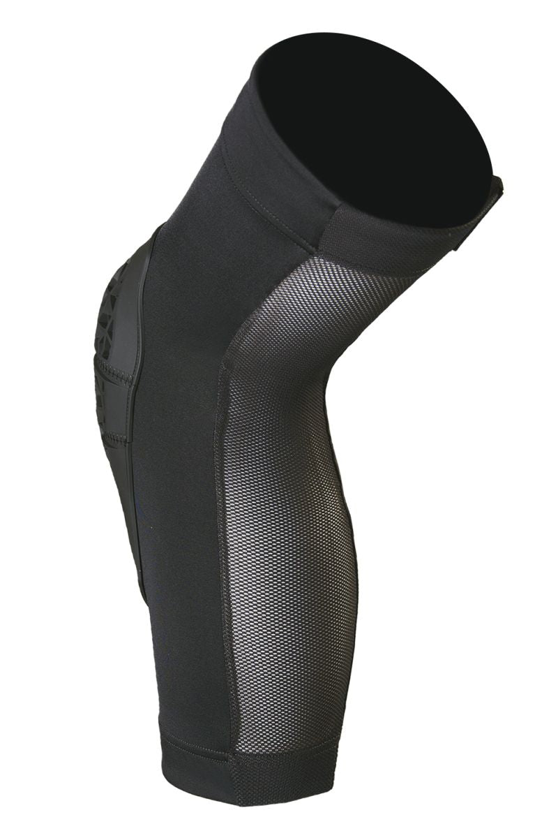 Zandona 3286 Netcube Pro-Fit Short Knee Guards Black FREE 1 YEAR Returns, FREE UK Delivery | ThrottleChimp